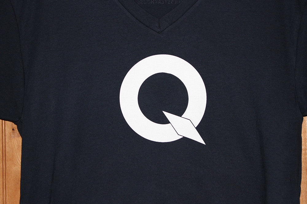 Queenies "Q" Logo V Neck